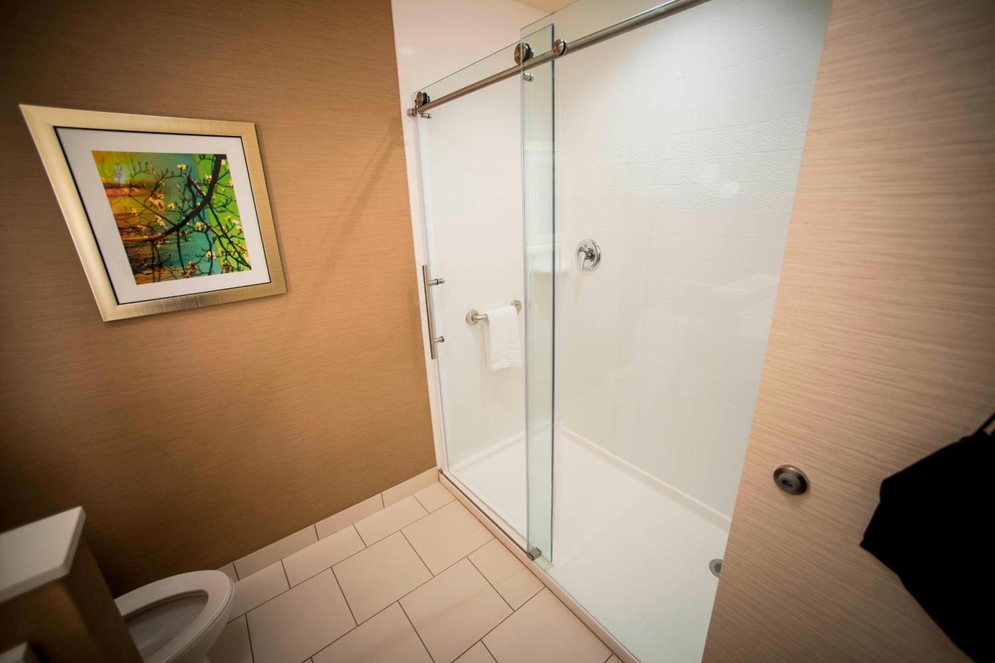 Fairfield Inn & Suites By Marriott Cincinnati Uptown/University Area Экстерьер фото